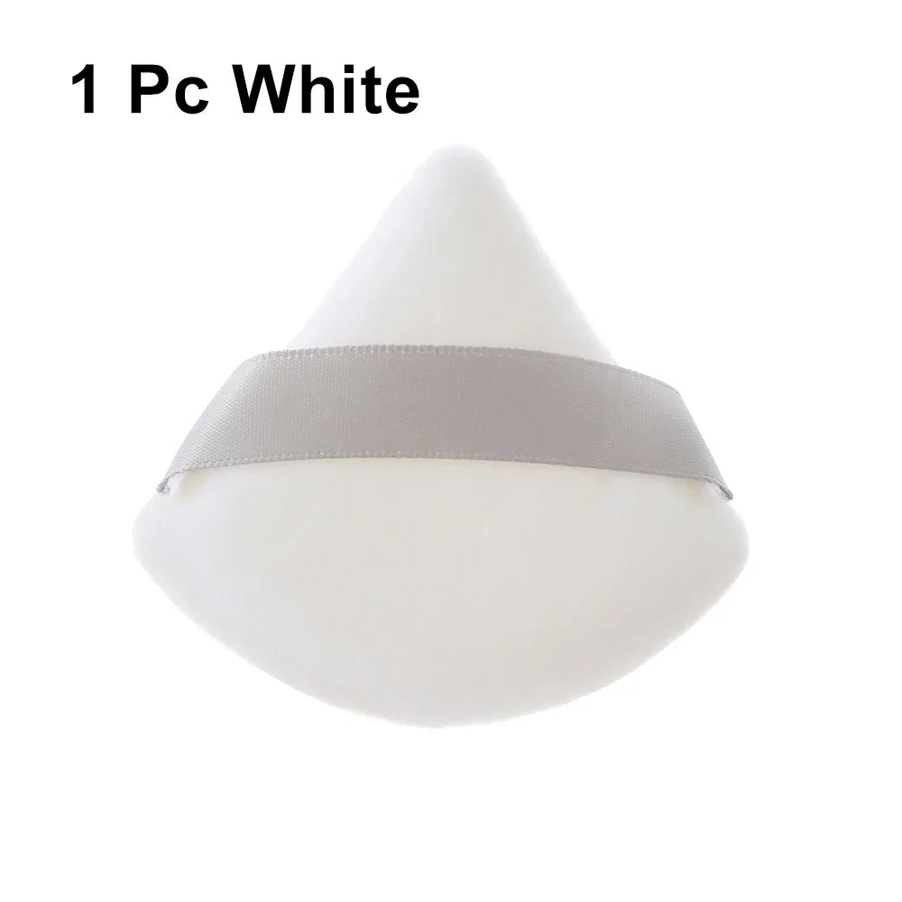 Set van 1 of 2 Zachte Driehoekige Fluwelen Poederpads voor Een Vlekkeloze Make-up Toepassing - Wasbaar, Lichtgewicht en Perfect voor Gezichtspoeder!