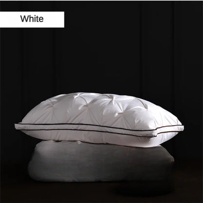 Luxe 95% Eendendons Kussen met Premium Witte Katoenen Hoes - Ideale Rechthoekige Vorm voor een 5-Sterrenhotel Slaapervaring, Perfect voor Alle Slaapposities