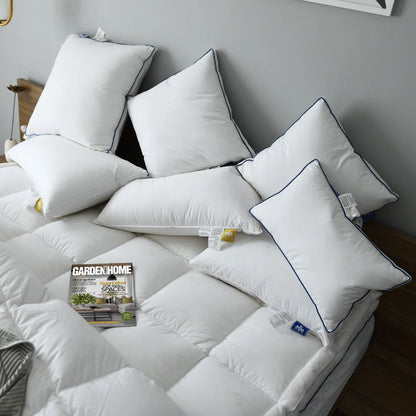 Luxe 100% ganzenveren kussen – Premium vijfsterren hotelkwaliteit voor een rustgevende slaap – Ideale eenpersoonsgrootte voor thuisgebruik