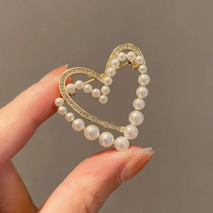 Prachtige paarse lavendel kristallen strass broche - Elegante bloemenpin voor jassen & luxe sieraad cadeau voor haar