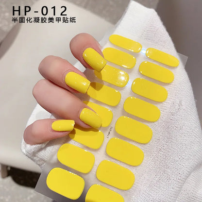 16 Stunning 5D Volledige Dekking Nagelstickers - Semi-Genezen UV Gel Wraps voor Modebewuste Nagelkunst en Verlengingen!