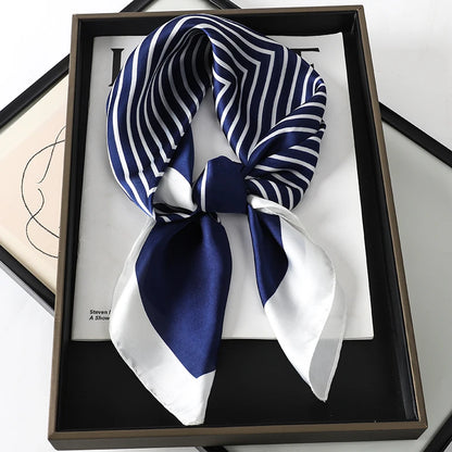 Chic Satijnen Zijden Geruite Sjaal voor Vrouwen - Elegante Hals- en Haarband, Perfect voor Werk en Mode in 2021 - Stijlvolle Hijab en Foulard Accessoire
