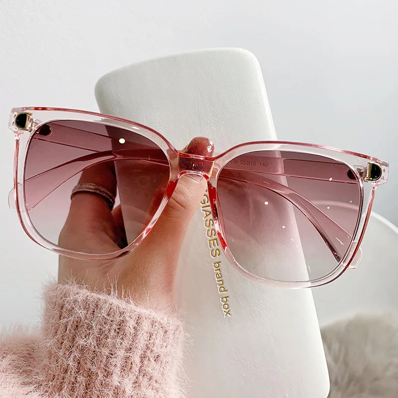 Chique Overmaat Retro Vierkante Zonnebril voor Vrouwen - Stijlvolle Designer Grote Frame Verloop Zonnebril