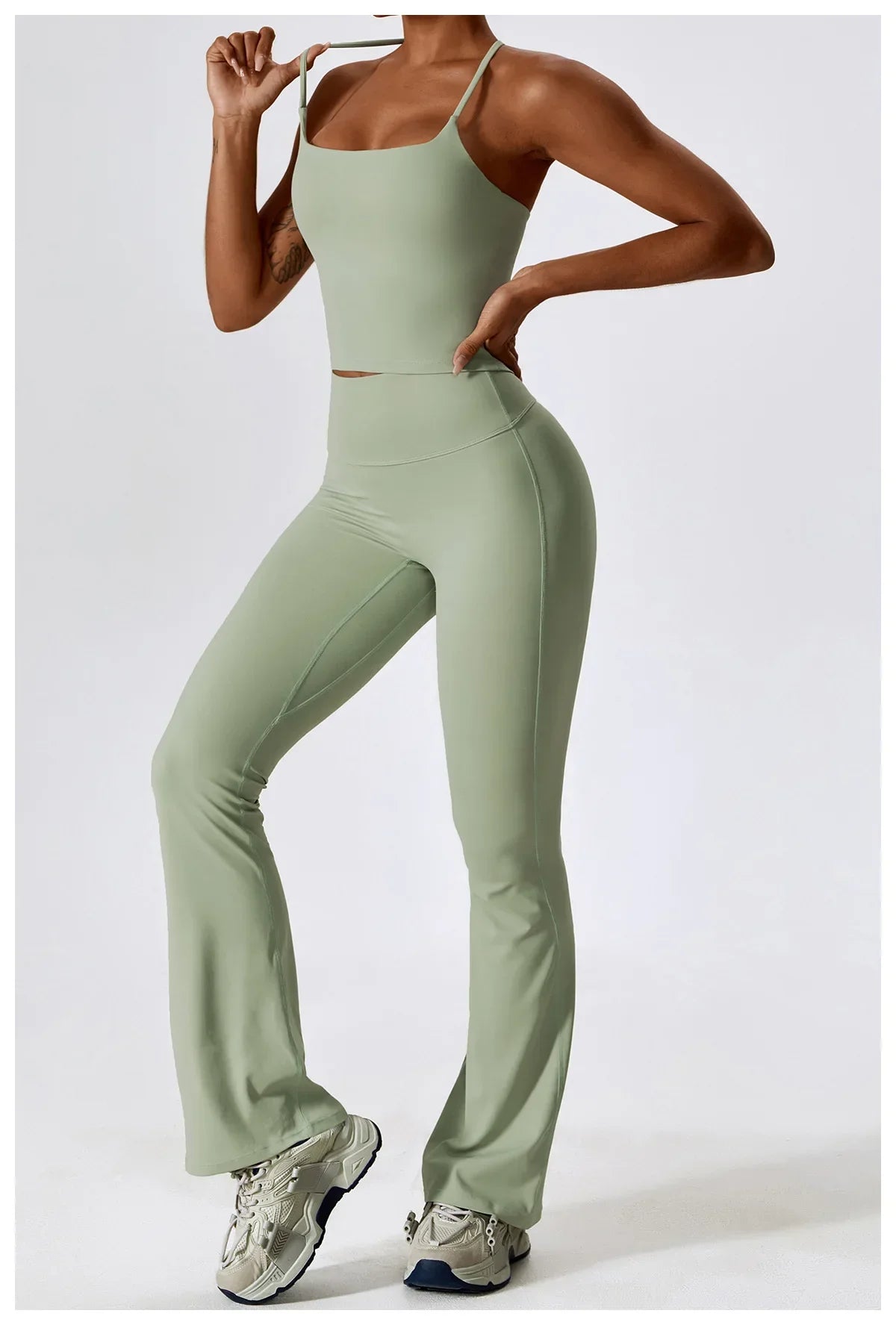 Til je training naar een hoger niveau: 2-delige dames yoga set met hoge taille flare leggings en stijlvolle mouwloze vest top voor ultiem comfort en prestaties