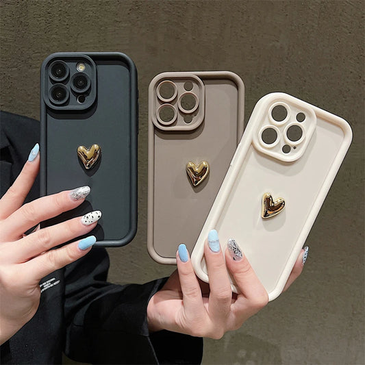 Luxueuze 3D Gouden Hart Siliconen Telefoonhoes - Zachte, Schokbestendige Candy Matte Cover voor iPhone 15, 14, 13, 12, 11, 16 Pro Max, XS, XR, 7, 8 Plus en SE 2020