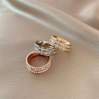 Elegante Roségouden Dubbele Rij Vierkante Zirkonia RVS Ring – Romantische Sieraden voor de Verloving en Bruiloft van Vrouwen