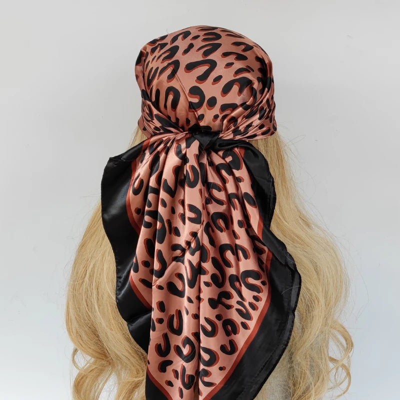 Elegante 90x90cm Bloemen Haar Sjaal voor Vrouwen - Stylish Designer Zachte Satijnen Sjaal & Halsdoek - Perfecte Vierkante Zijden Hals- & Haar Sjaal