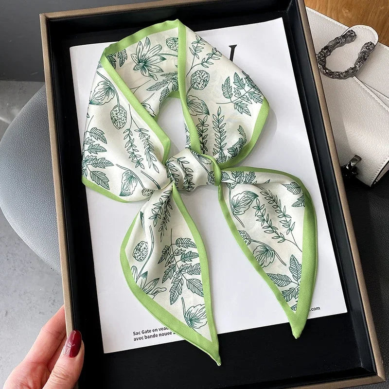 Trendy Floeiende Satijnen Zijde Haar Riem Sjaal voor Vrouwen – Stijlvolle Nekstrik, Tas Sjaal en Skinny Haarband – 2024 Collectie