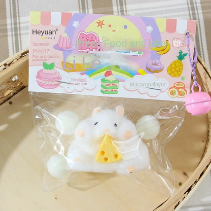 Schattig Knijp Hamster Speelgoed met Kaas - Perfecte Desktop Decoratie en Leuke Stressverlichter voor Kinderen en Tieners! Ideaal Cadeau voor Ontspanning en Fidgeten.