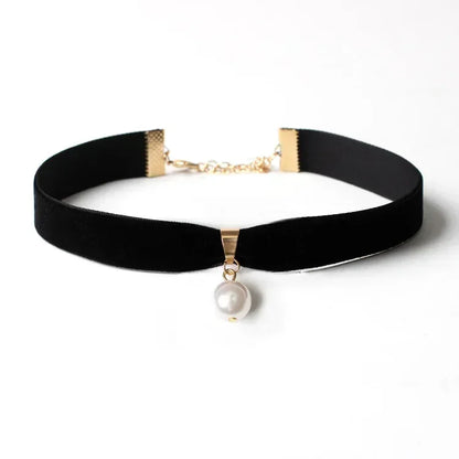Elegante Vintage Fluwelen Parels Choker - Korte Zwarte Sleutelbeen Kraag Ketting voor Vrouwen - Perfecte Gotische Accessoire