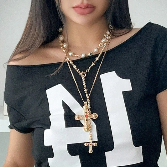Elegante Ingemark Rhinestone en Imitatieparel Kralen Ketting met Vintage Jezus Kruis Hanger - Een Prachtige Choker voor Bruiden en Speciale Gelegenheden - Y2K Geïnspireerde Sieraden