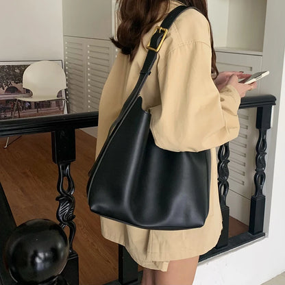 Chic Minimalistische PU Leren Schoudertas voor Vrouwen - Veelzijdige Handtas & Crossbody Stijl Perfect voor Werk