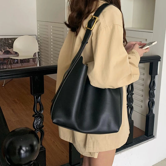Chic Minimalistische PU Leren Schoudertas voor Vrouwen - Veelzijdige Handtas & Crossbody Stijl Perfect voor Werk