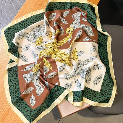 Chique 2023 Zijden Nek Sjaal met Elegante Paardenprint voor Vrouwen - Veelzijdige Vierkante Haarwraps, Foulards en Bandana Opties