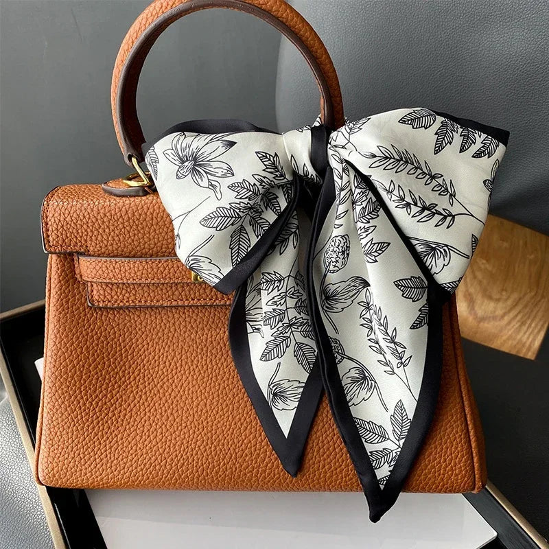 Trendy Floeiende Satijnen Zijde Haar Riem Sjaal voor Vrouwen – Stijlvolle Nekstrik, Tas Sjaal en Skinny Haarband – 2024 Collectie