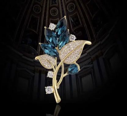 Prachtige paarse lavendel kristallen strass broche - Elegante bloemenpin voor jassen & luxe sieraad cadeau voor haar
