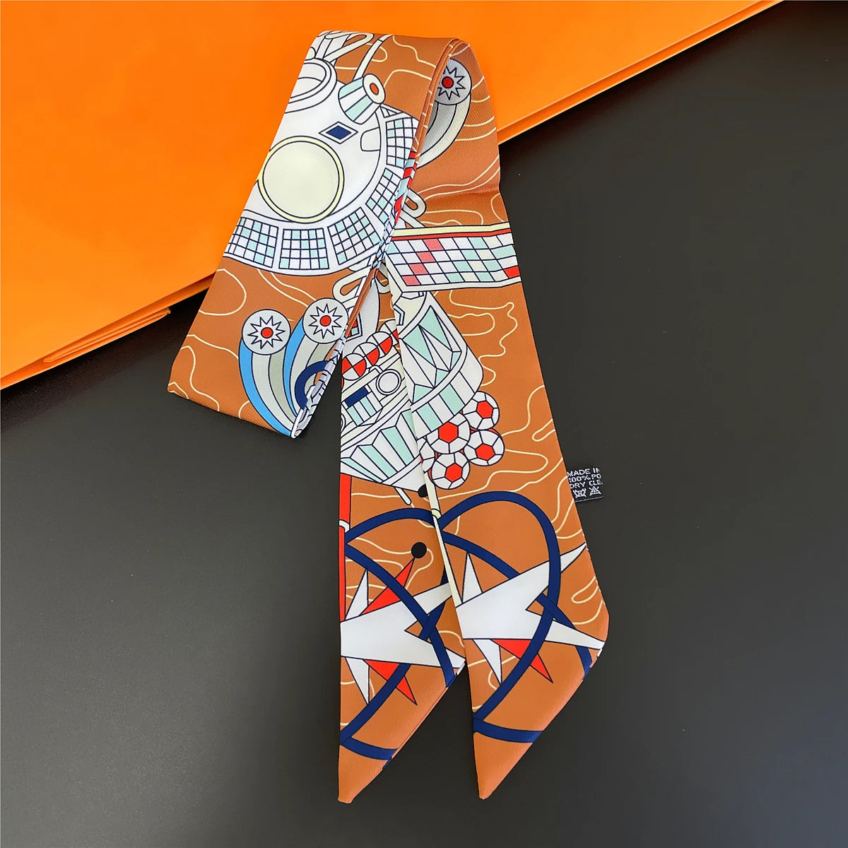 2024 Chic Zebra Florale Zijden Sjaal - Luxe Modeaccessoire voor Vrouwen, Veelzijdige Haarband, Stijlvolle Neckerchief en Elegante Tas Sjaal