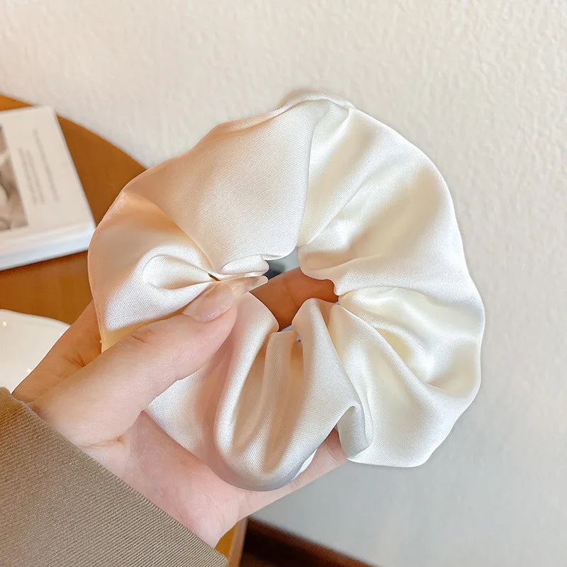 Chique Franse Zijde Haaraccessoires voor Vrouwen - Getextureerde Satijnen Scrunchies en Haartjes voor Stijlvolle Uiterlijk