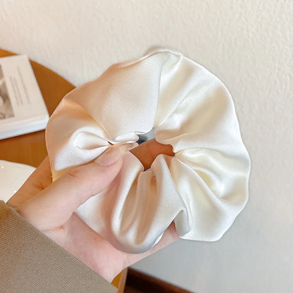 Chique Franse Zijde Haaraccessoires voor Vrouwen - Getextureerde Satijnen Scrunchies en Haartjes voor Stijlvolle Uiterlijk