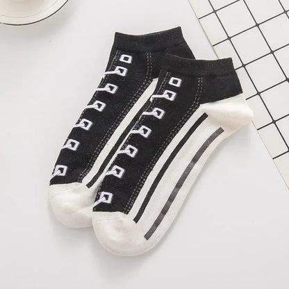 Trendy Ademend Korte Katoenen Sokken met Grappige 3D Skull Letterprint voor Mannen – Stijlvolle Laag Model Sport Boot Sokken