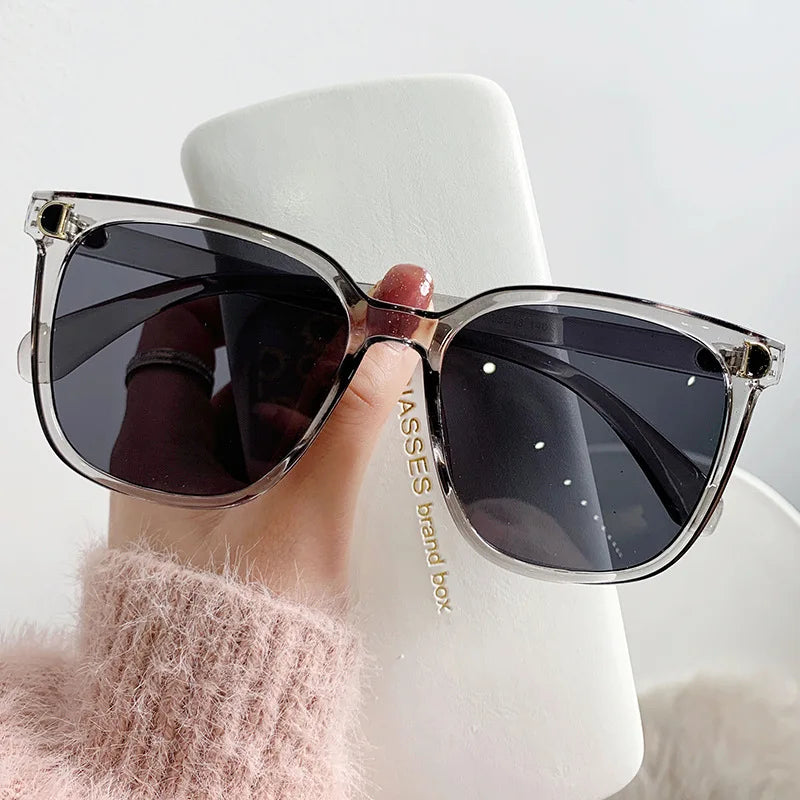 Chique Overmaat Retro Vierkante Zonnebril voor Vrouwen - Stijlvolle Designer Grote Frame Verloop Zonnebril