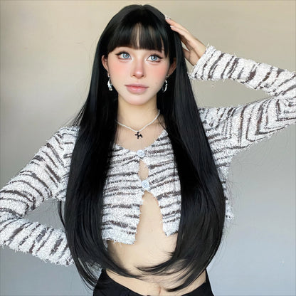 Prachtige 28-Inch Lange Rechte Zwarte Pruik met Pony – Hittebestendig Synthetisch Haar voor Vrouwen Cosplay en Stijlvolle Lolita Looks