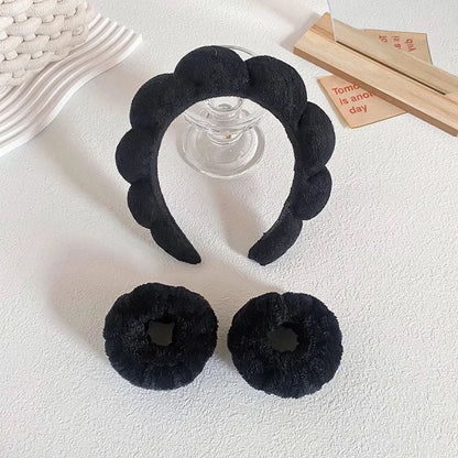 Chique 3-Pack Microfiber Wasbandjes, Scrunchies en Puffy Spa Haarbanden voor Moeiteloze Gezichtsreiniging, Make-up Toepassing en Doucheverzorging!