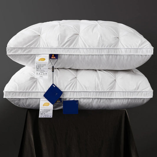Luxe 95% Eendendons Kussen met Premium Witte Katoenen Hoes - Ideale Rechthoekige Vorm voor een 5-Sterrenhotel Slaapervaring, Perfect voor Alle Slaapposities
