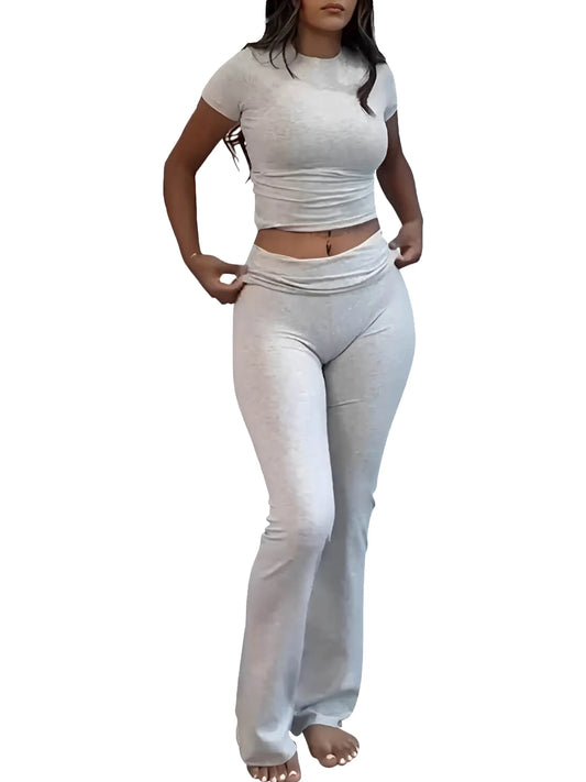 Trendy Casual Workout Twee-Delige Set voor Vrouwen: Korte Mouwen Crop Top met Hoge Taille Flared Broeken - Perfecte Streetwear Trainingsoutfit!