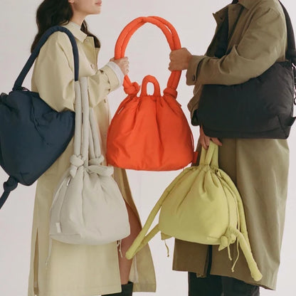 Chic Nylon Gevoerde Tas voor Vrouwen - Stijlvolle Zachte Puffer Schouder- en Crossbody Handtassen met Vintage Flair en Voldoende Ruimte 2023