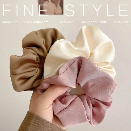 Chique Franse Zijde Haaraccessoires voor Vrouwen - Getextureerde Satijnen Scrunchies en Haartjes voor Stijlvolle Uiterlijk