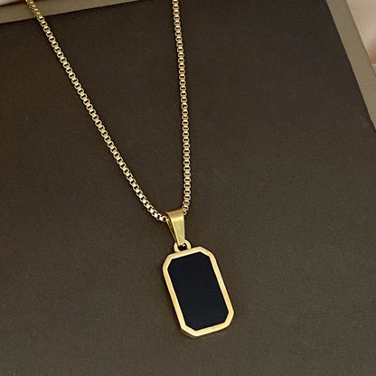 Chic Minimalistische Zwarte Epoxy Rechthoekige Hanger Kettingen voor Mannen en Vrouwen - Elegante Gouden Tonic Sieraden voor Verjaardagen en Dagelijks Gebruik