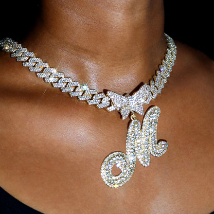 Trendy 14MM Gouden en Zilveren Cubaanse Ketting met Micro Geplaveide Vlinder Letter Initialen – Perfect Cadeau voor Vrouwen in Hip-Hop Stijl