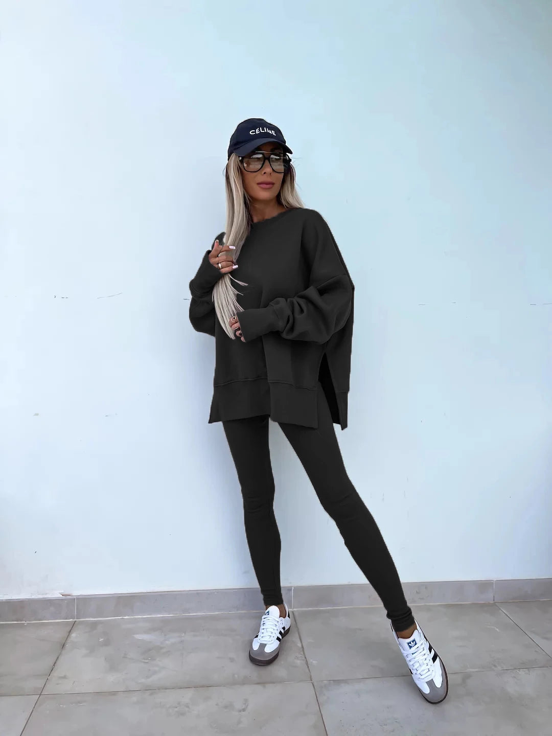 Stijlvolle Lente/Zomer 2024 Dames 2-Piece Set: Trendy Loose-Fit Sweater en Strakke Broeken Combinatie
