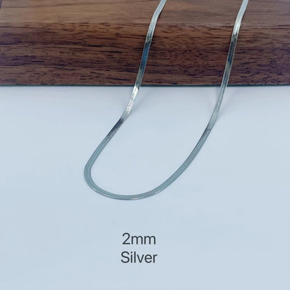 Strakke Unisex Gouden Herringbone Slangenketting Choker Halsband van RVS - Het Perfecte Mode Sieraden Geschenk voor Iedereen