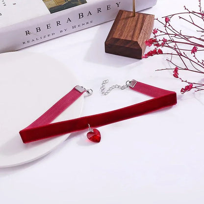 Elegante Vintage Fluwelen Parels Choker - Korte Zwarte Sleutelbeen Kraag Ketting voor Vrouwen - Perfecte Gotische Accessoire