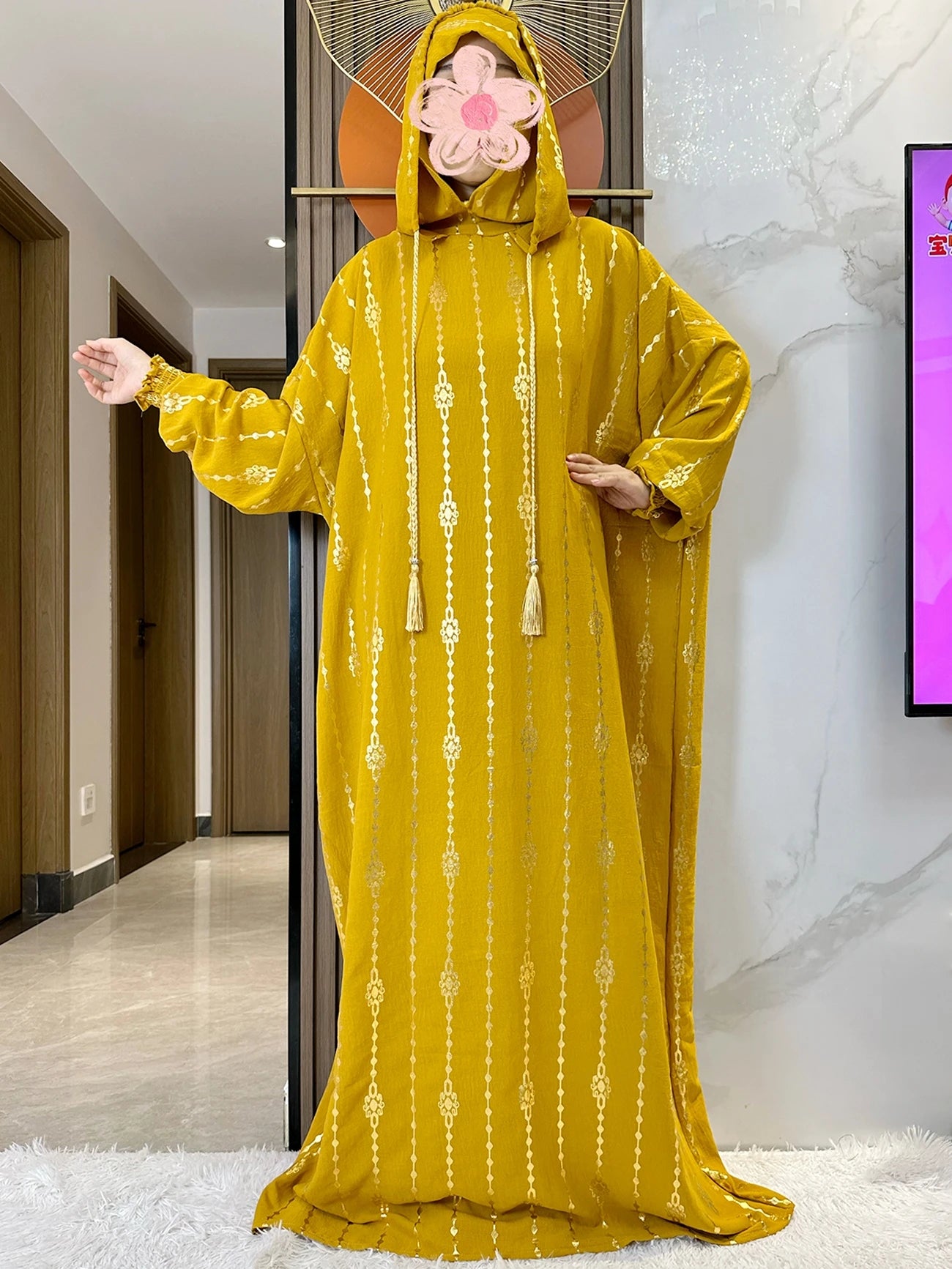 Elegante Katoenen Ramadan Abaya met Dubbele Hoeden - Prachtig Goudstofontwerp voor Moslimvrouwen met Gebed en Speciale Gelegenheden - Geïnspireerd door Dubai en Turkse Kaftanstijlen