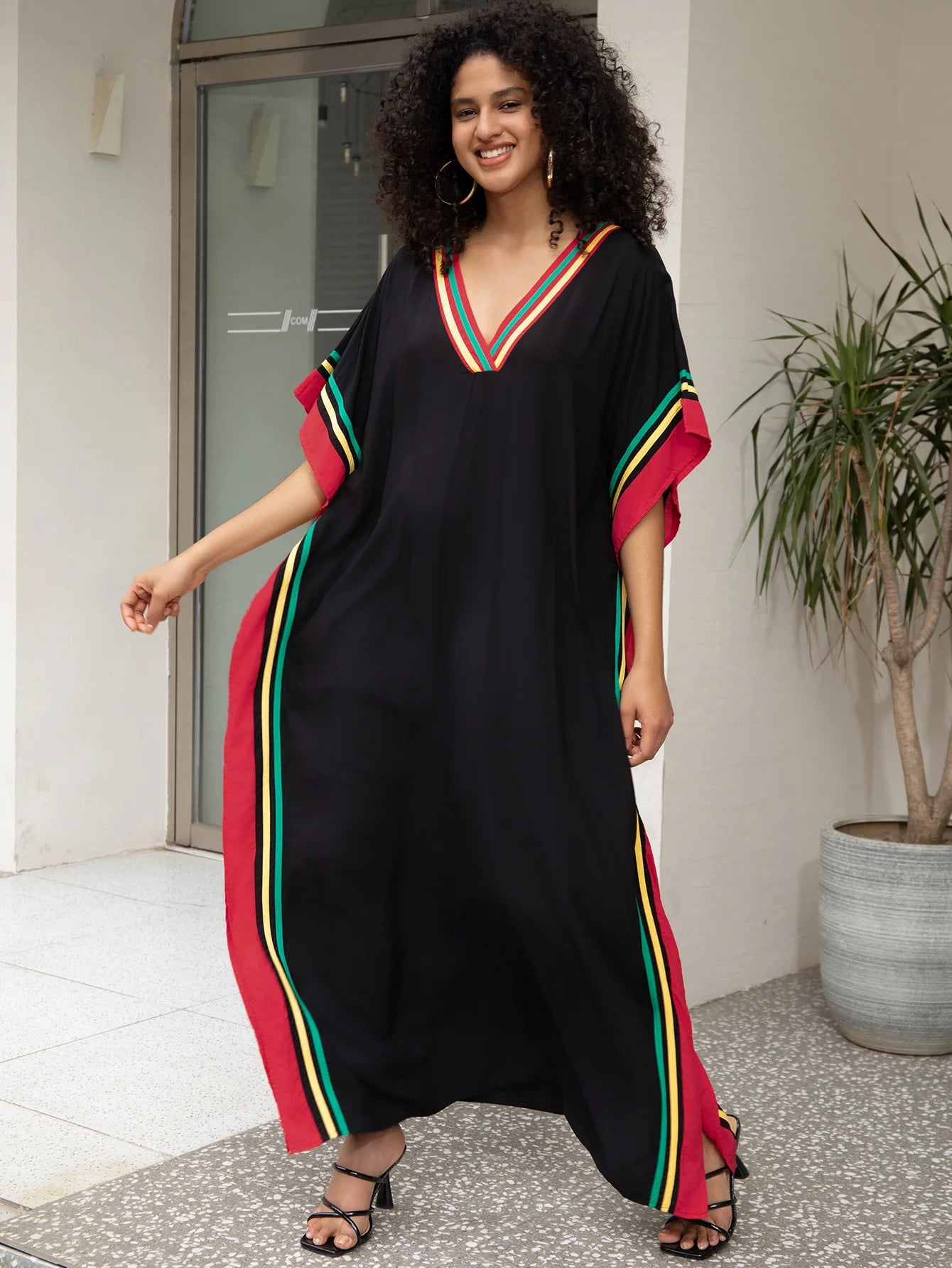 Stijlvolle Vrouwen Strand Kaftans - Zebra en Luipaardprint Zwem Cover-Ups voor Zomeruitjes en Maxi Jurk Elegantie