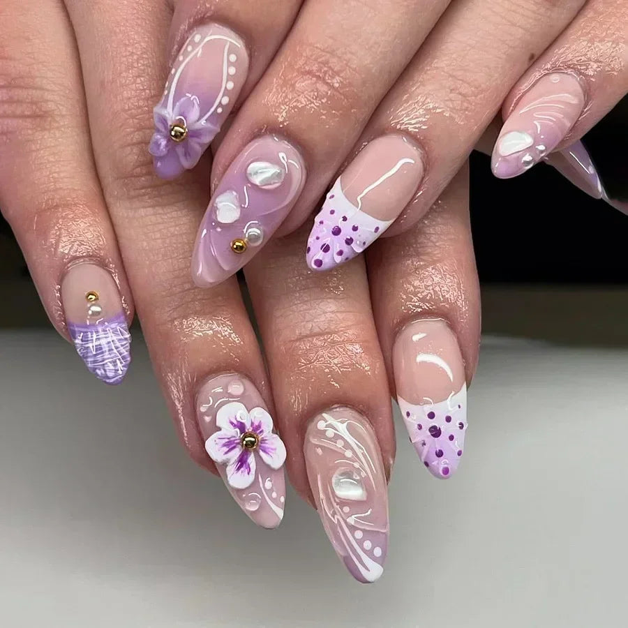 24-delige afneembare Franse nepvalse nagels set met bloem, amandelvorm, sterren en glitters ontwerp - Perfect voor DIY manicure liefhebbers!