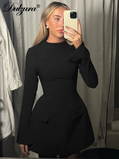 Soepele & Chique Lange Mouw Rits Bodycon Mini Jurk met Zakken - Perfect voor Kantoor & Straatstijl Deze Herfst/Winter!