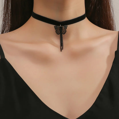 Elegante Vintage Fluwelen Parels Choker - Korte Zwarte Sleutelbeen Kraag Ketting voor Vrouwen - Perfecte Gotische Accessoire