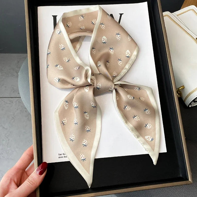 Trendy Floeiende Satijnen Zijde Haar Riem Sjaal voor Vrouwen – Stijlvolle Nekstrik, Tas Sjaal en Skinny Haarband – 2024 Collectie