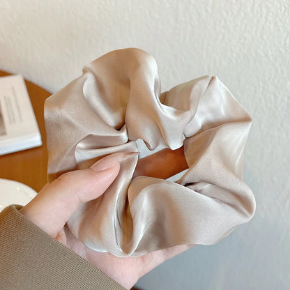 Chique Franse Zijde Haaraccessoires voor Vrouwen - Getextureerde Satijnen Scrunchies en Haartjes voor Stijlvolle Uiterlijk