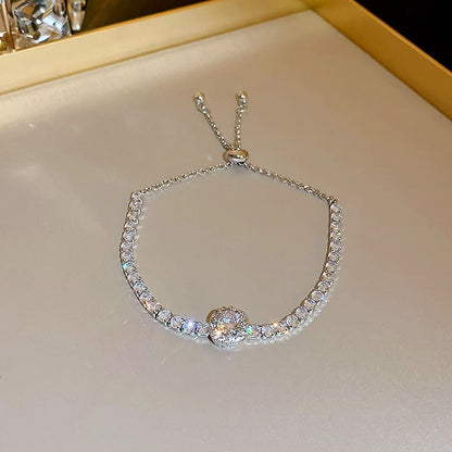 Elegante Koreaanse Vierkante Zirkonia Verstelbare Armband voor Vrouwen - Een Vleugje Licht Luxe en Persoonlijkheid voor Bruiloften en Meer