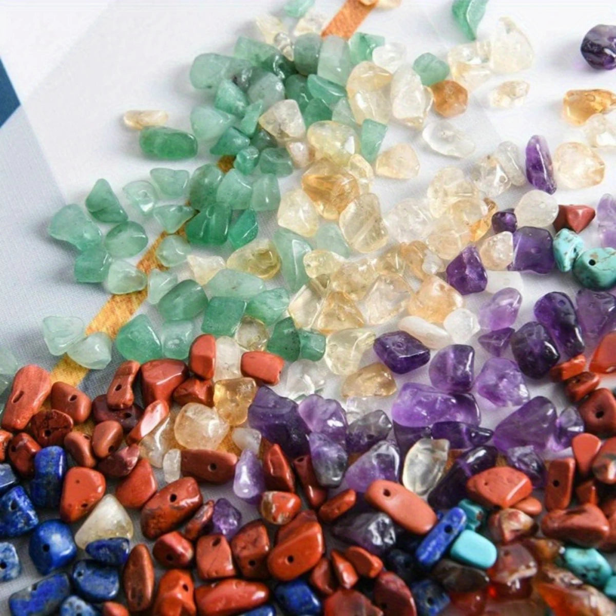 Naturstein Perlen Set 450 Stück unregelmäßige Edelstein Splitter 5 bis 8 mm für Schmuckherstellung DIY