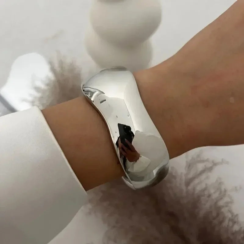 Luxe Brede Handboeien in Punk Goud en Zilver - Gedurfde Geometrische Metalen Statement Sieraden voor Vrouwen en Mannen