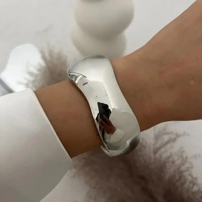 Luxe Brede Handboeien in Punk Goud en Zilver - Gedurfde Geometrische Metalen Statement Sieraden voor Vrouwen en Mannen