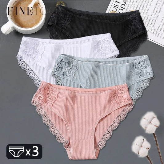 FINETOO Dames Katoenen Onderbroeken Set - 3 Stijlvolle Low-Rise Kant Slipjes in M-2XL - Zachte en Trendy Bovenkleding Collectie 2022