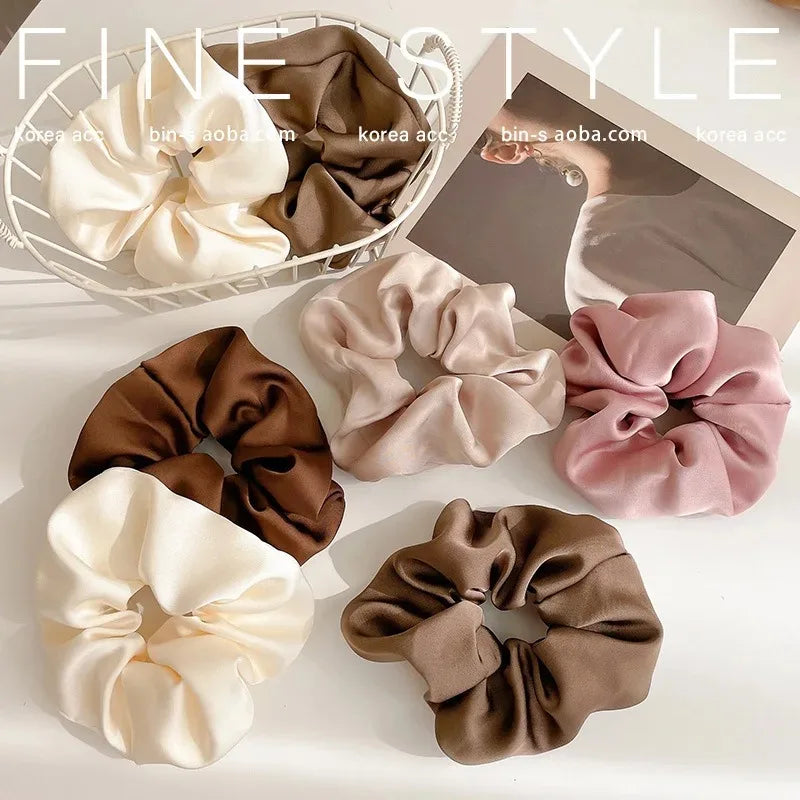 Chique Franse Zijde Haaraccessoires voor Vrouwen - Getextureerde Satijnen Scrunchies en Haartjes voor Stijlvolle Uiterlijk