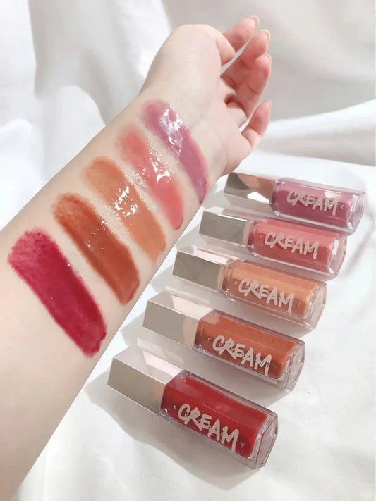 FB Gloss Bomb Cream Kleur Drup Lip Creme - Luxueuze Langdurige Vochtigmakende Lipstick & Plumper in een Tube van 9ml!